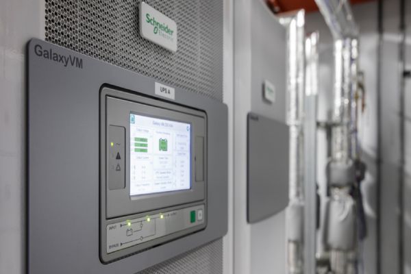 Secure Power UPS APC Schneider Electric para Data Centers e industria - PowerPlus Argentina